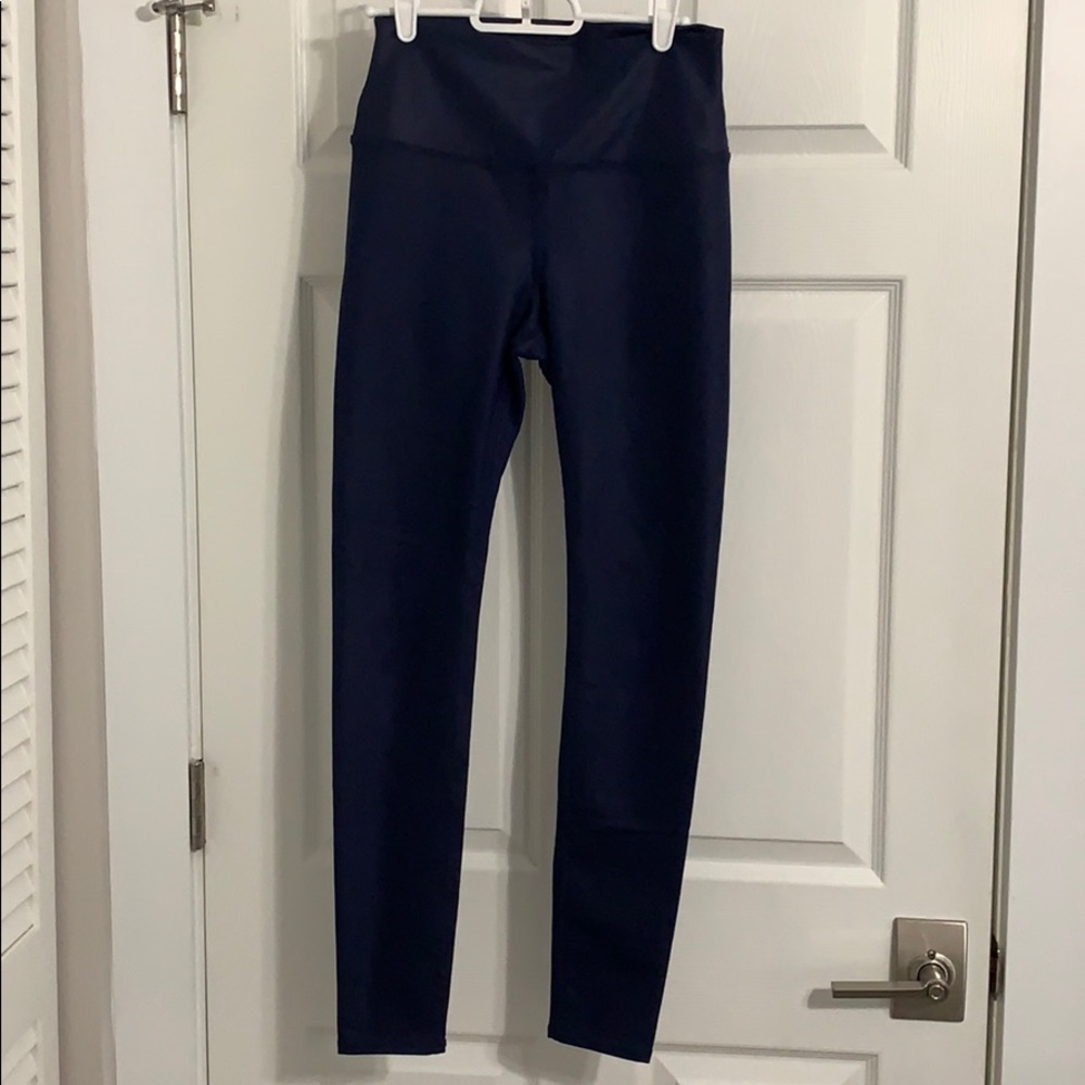 Alo Yoga high waisted leggings.